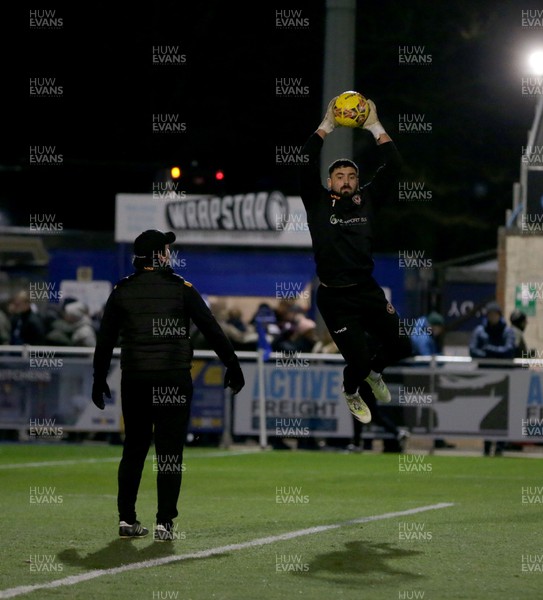 160124 - Eastleigh v Newport County - FA Cup Third Round Replay - Newport players warm up