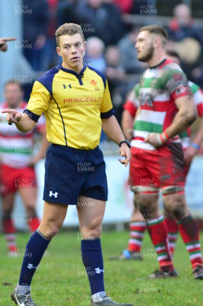 070117 - Ebbw Vale v Cross Keys - Principality Premiership   Referee Craig Evans by Huw Evans Agency