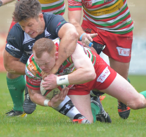 101015 - Ebbw Vale -Crosskeys -Principality_Premiership - Ebbw Vale's Tom Edwards tackled by Crosskeys James Leadbetter