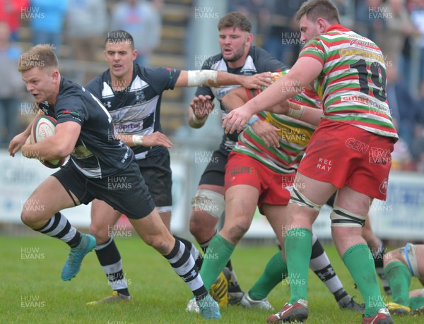 101015 - Ebbw Vale -Crosskeys -Principality_Premiership - Crosskeys Ethan Davies escapes a tackle by Ebbw Vale's Jo Bartlett