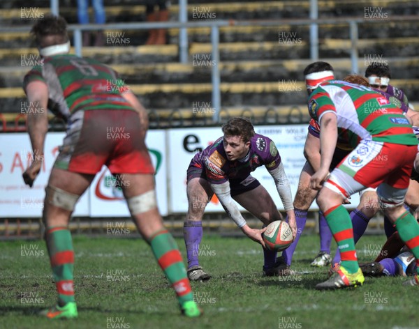 090416 - Ebbw Vale v Llandovery - SWALEC Cup quarter final -Ebbw Vale's Chris Thomas clears from a ruck