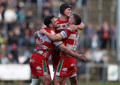 100526 - Ebbw Vale v Llandovery RFC - Super Rygbi Cymru Grand Final - Llandovery celebrate the victory at full time 