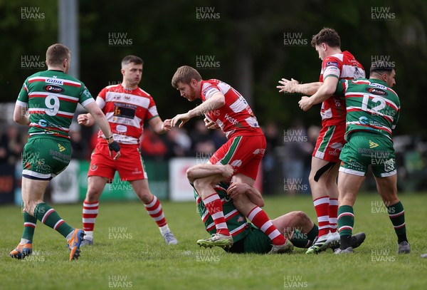100526 - Ebbw Vale v Llandovery RFC - Super Rygbi Cymru Grand Final - Aaron Warren of Llandovery 