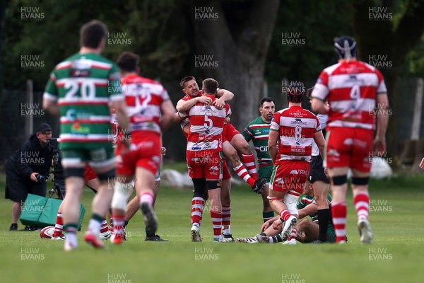 100526 - Ebbw Vale v Llandovery RFC - Super Rygbi Cymru Grand Final - Lee Rees of Llandovery celebrates scoring a try with team mates
