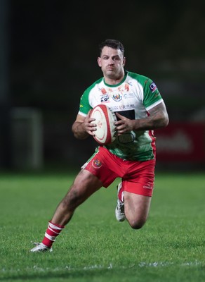 161025 - Ebbw Vale v Llandovery, Super Rugbi Cymru - Rhodri Jones of Llandovery charges forward