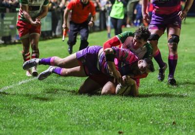 161025 - Ebbw Vale v Llandovery, Super Rugbi Cymru - Dom Franchi of Ebbw Vale powers over to score try