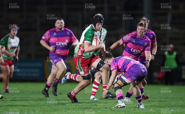 161025 - Ebbw Vale v Llandovery, Super Rugbi Cymru - Dylan Alford of Llandovery breaks away