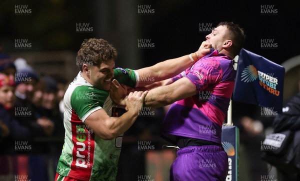 161025 - Ebbw Vale v Llandovery, Super Rugbi Cymru - Corey Baldwin of Llandovery and Ethan Phillips of Ebbw Vale come to blows before Baldwin is shown a red card