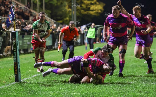161025 - Ebbw Vale v Llandovery, Super Rugbi Cymru - Dom Franchi of Ebbw Vale powers over to score try