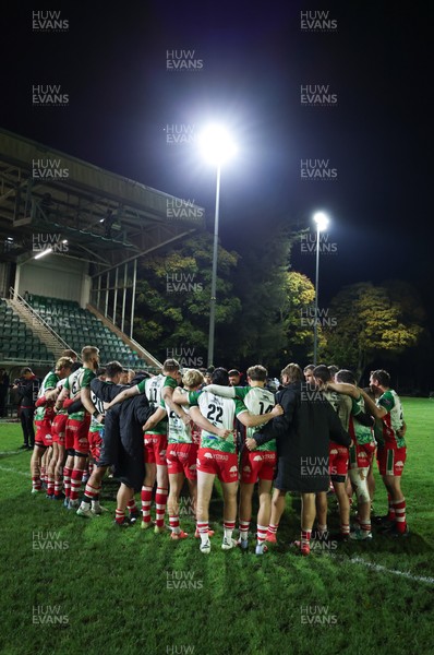 161025 - Ebbw Vale v Llandovery, Super Rugbi Cymru - Llandovery huddle up at the end of the match