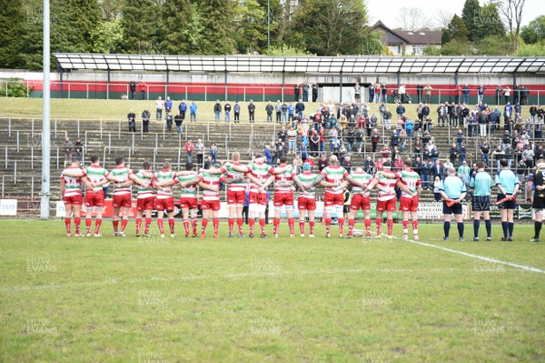 060517 - Ebbw Vale - v - Merthyr - Welsh Premiership Tier 1 - Ebbw Vale line up for a minutes silence for Ebbw Vale fan who passed away