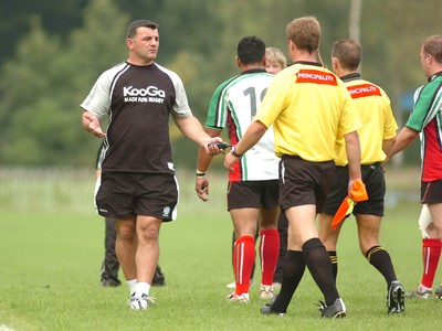 160906 - Ebbw Vale v Neath - The Principality Premiership - Neath Coach Rowland Phillips confronts the referee's about the final kick of the game 