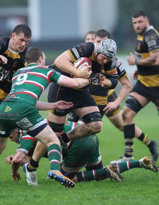 030526 - Ebbw Vale v Newport RFC, Super Rugbi Cymru Play Off Semi-Final - Hunter Ward of Newport charges foward