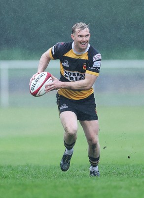 030526 - Ebbw Vale v Newport RFC, Super Rugbi Cymru Play Off Semi-Final - Carwyn Penny of Newport