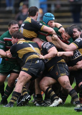 030526 - Ebbw Vale v Newport RFC, Super Rugbi Cymru Play Off Semi-Final - New port and Ebbw Vale compete 