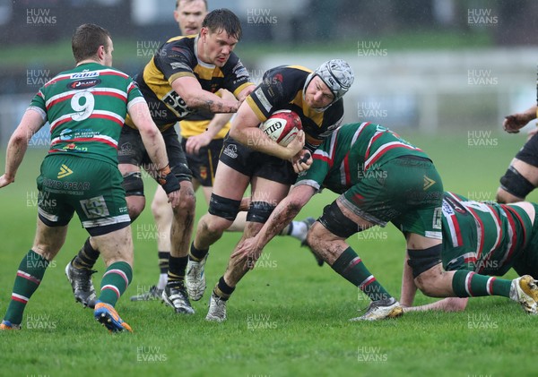 030526 - Ebbw Vale v Newport RFC, Super Rugbi Cymru Play Off Semi-Final - Hunter Ward of Newport charges foward