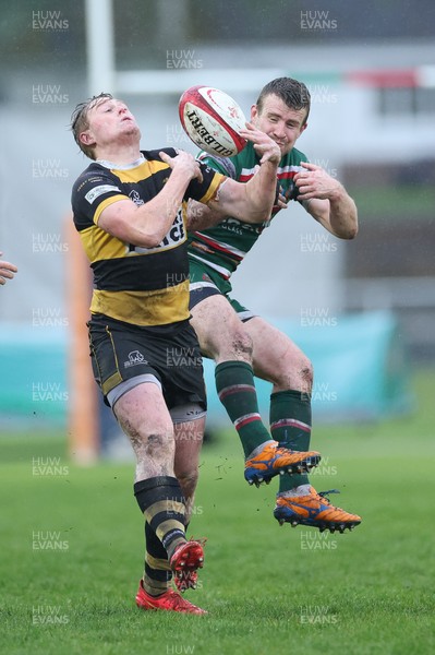 030526 - Ebbw Vale v Newport RFC, Super Rugbi Cymru Play Off Semi-Final - Oli Andrew of Newport and Jon Evans of Ebbw Vale compete for the ball