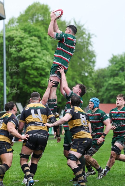 030526 - Ebbw Vale v Newport RFC, Super Rugbi Cymru Play Off Semi-Final - Curtis Gregory of Ebbw Vale wins the line out