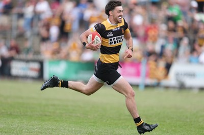 180525 - Ebbw Vale  v Newport RFC, Super Rygbi Cymru Grand Final - Iestyn Galton of Newport races in to score try