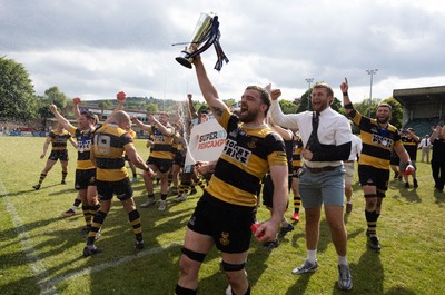180525 - Ebbw Vale  v Newport RFC, Super Rygbi Cymru Grand Final - Newport captain Ben Roach lifts the Super Rygbi Cymru trophy after the victory over Ebbw Vale