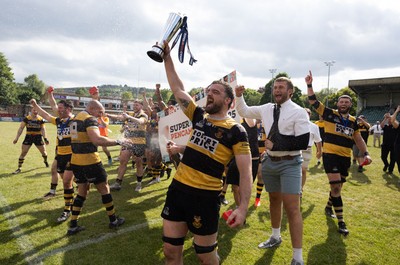 180525 - Ebbw Vale  v Newport RFC, Super Rygbi Cymru Grand Final - Newport captain Ben Roach lifts the Super Rygbi Cymru trophy after the victory over Ebbw Vale