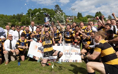 180525 - Ebbw Vale  v Newport RFC, Super Rygbi Cymru Grand Final - Newport captain Ben Roach lifts the Super Rygbi Cymru trophy after the victory over Ebbw Vale