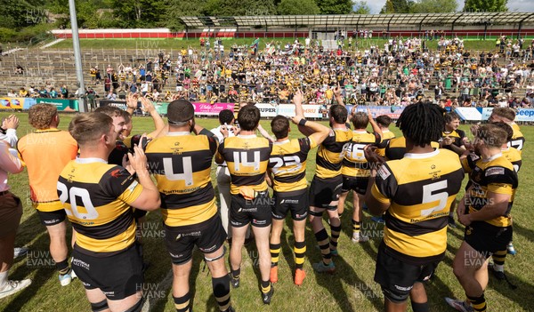 180525 - Ebbw Vale  v Newport RFC, Super Rygbi Cymru Grand Final - Newport players thank their supporters at the end of the match