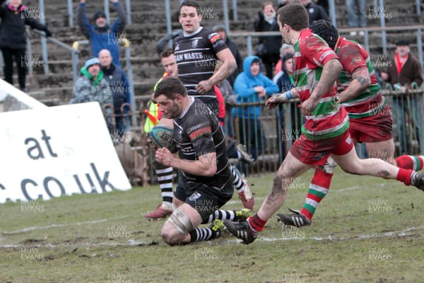 300313 Ebbw Vale v Pontypridd - Swalec Cup - Pontypridd's Chris Dicomidis races in to score a try 