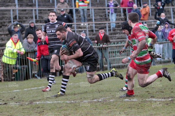 300313 Ebbw Vale v Pontypridd - Swalec Cup - Pontypridd's Chris Dicomidis races in to score a try 