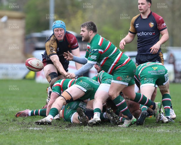 040426 - Ebbw Vale v RGC - Super Rygbi Cymru (SRC) - Ieuan Morris of Ebbw Vale passes the ball from the ruck