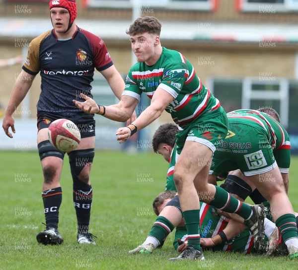 040426 - Ebbw Vale v RGC - Super Rygbi Cymru (SRC) - Dan Buffery of Ebbw Vale passes the ball from the ruck