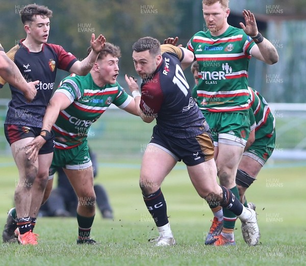 040426 - Ebbw Vale v RGC - Super Rygbi Cymru (SRC) - Billy McBride of Rgc makes a break