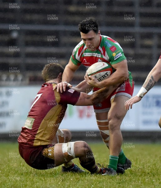 060118 - Ebbw Vale v RGC1404 - WRU National Cup - Ebbw's Dominic Franchi takes on the RGC1404 defence