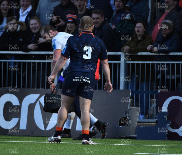 150423 - Edinburgh Rugby v Ospreys - United Rugby Championship - Alun Wyn Jones of Ospreys walks away after kicking the advertising board to pieces in frustration at taking a pass whilst already in touch