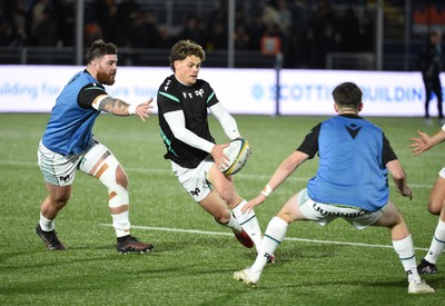 291125 - Edinburgh Rugby v Ospreys - United Rugby Championship - Ospreys players during the warm up