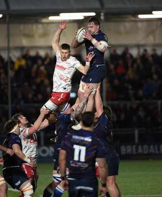 270226 - Edinburgh Rugby v Scarlets - United Rugby Championship - Ben Muncaster of Edinburgh wins a lineout against Jarrod Taylor of Scarlets