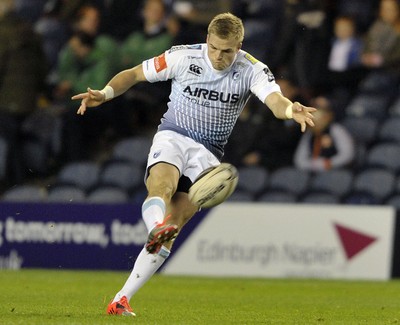 231114 - Edinburgh v Cardiff Blues - Guinness PRO12Cardiff fullback Gareth Anscombe in action(c) Huw Evans Picture Agency