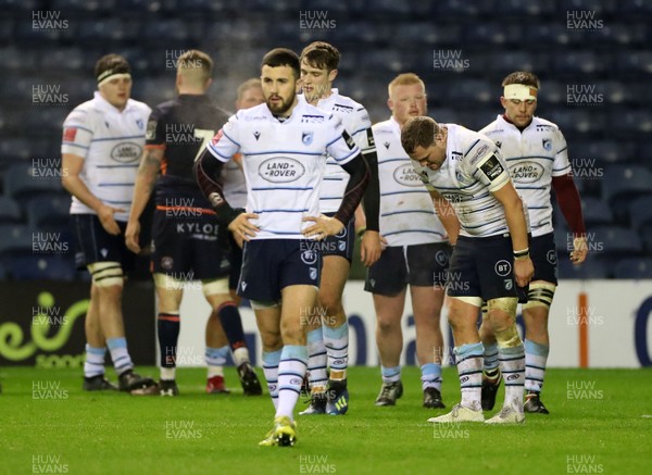 280220 - Edinburgh v Cardiff Blues - Guinness PRO14 -  Cardiff Blues players stand dejected at the end of the match following a 14-6 defeat