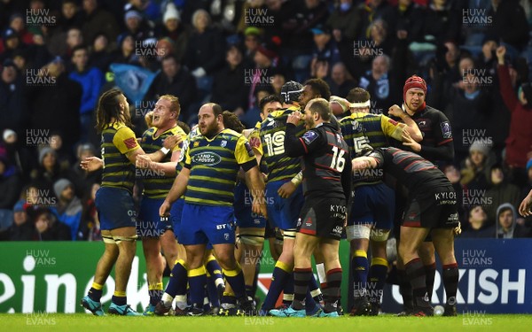 310318 - Edinburgh v Cardiff Blues - European Rugby Challenge Cup - Cardiff Blues players celebrate at the final whistle