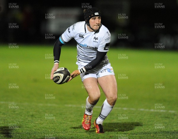 041117 - Edinburgh Rugby v Ospreys - Guinness PRO14 -  Sam Davies of Ospreys gets the backline moving