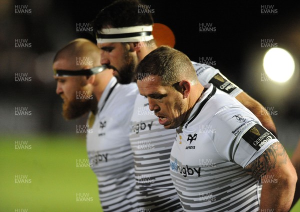 041117 - Edinburgh Rugby v Ospreys - Guinness PRO14 -  (L to R) Dmitri Arhip, Scott Baldwin and Paul James of Ospreys