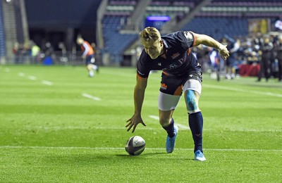 261019 - Edinburgh Rugby v Scarlets - Guinness PRO14 -  Duhan van der Merwe of Edinburgh scores his 1st try