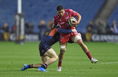 261019 - Edinburgh Rugby v Scarlets - Guinness PRO14 -  George Taylor of Edinburgh  and Dan Davis of Scarlets