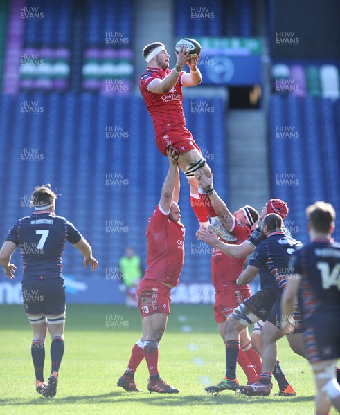 270221 - Edinburgh Rugby v Scarlets - Guinness PRO14 - Morgan Jones of Scarlets