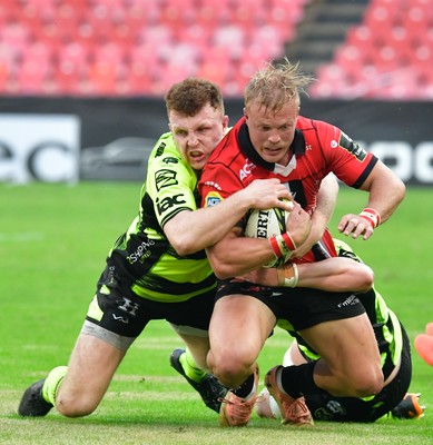 180125  Emirates Lions v Dragons RFC, EPCR Challenge Cup - Aneurin Owen of Dragons RFC tackles JC Pretorius of the Lions