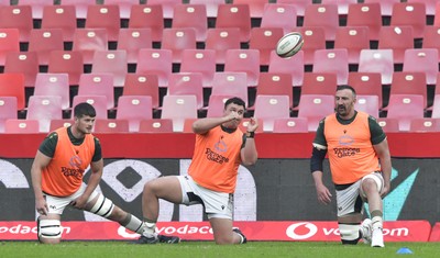 170525 - Emirates Lions v Ospreys - United Rugby Championship - Teams warm up ahead of start