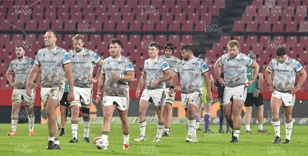 170525 - Emirates Lions v Ospreys - United Rugby Championship - Ospreys players