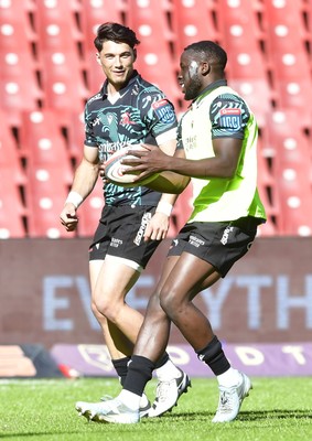 110525 - Emirates Lions v Scarlets - United Rugby Championship - Teams warming up ahead of start