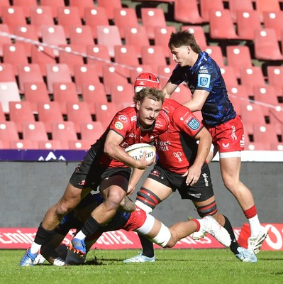110525 - Emirates Lions v Scarlets - United Rugby Championship -  Richard Kriel of the Lions with possession