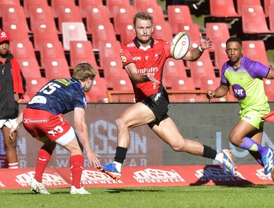 110525 - Emirates Lions v Scarlets - United Rugby Championship -  Richard Kriel of the Lions with the ball